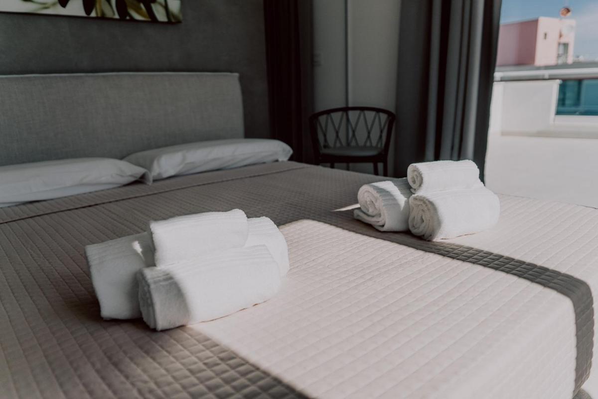Suite Donna Edwige By Monholiday Monopoli Buitenkant foto
