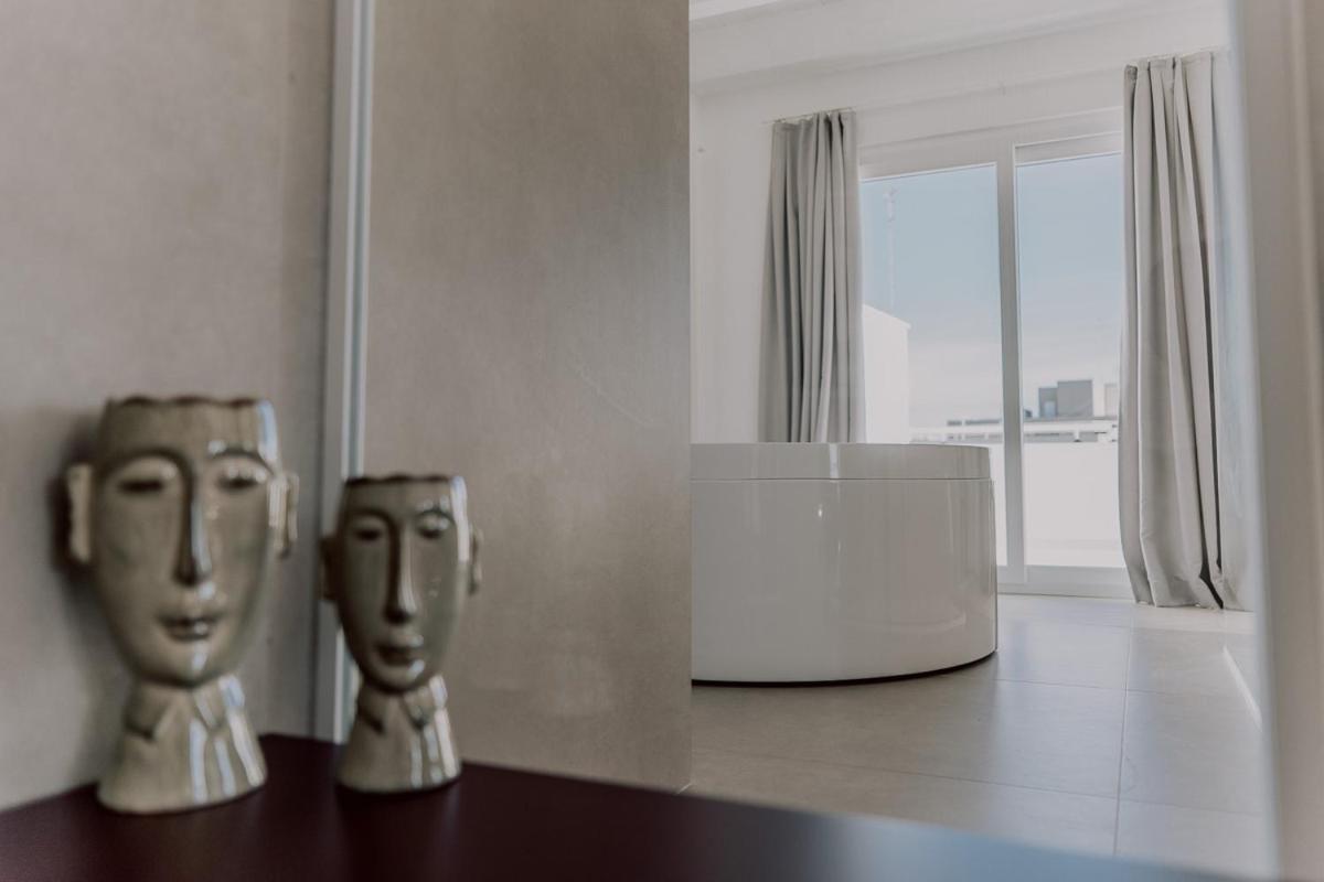 Suite Donna Edwige By Monholiday Monopoli Buitenkant foto