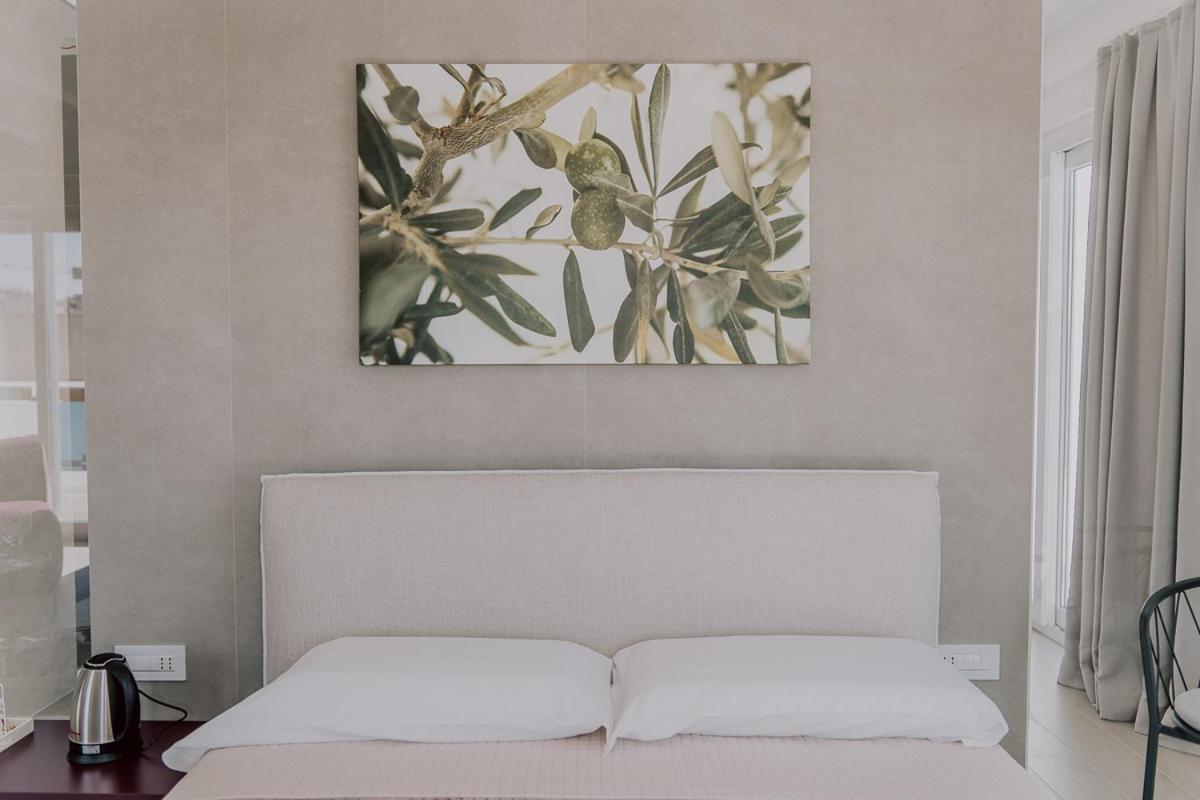 Suite Donna Edwige By Monholiday Monopoli Buitenkant foto