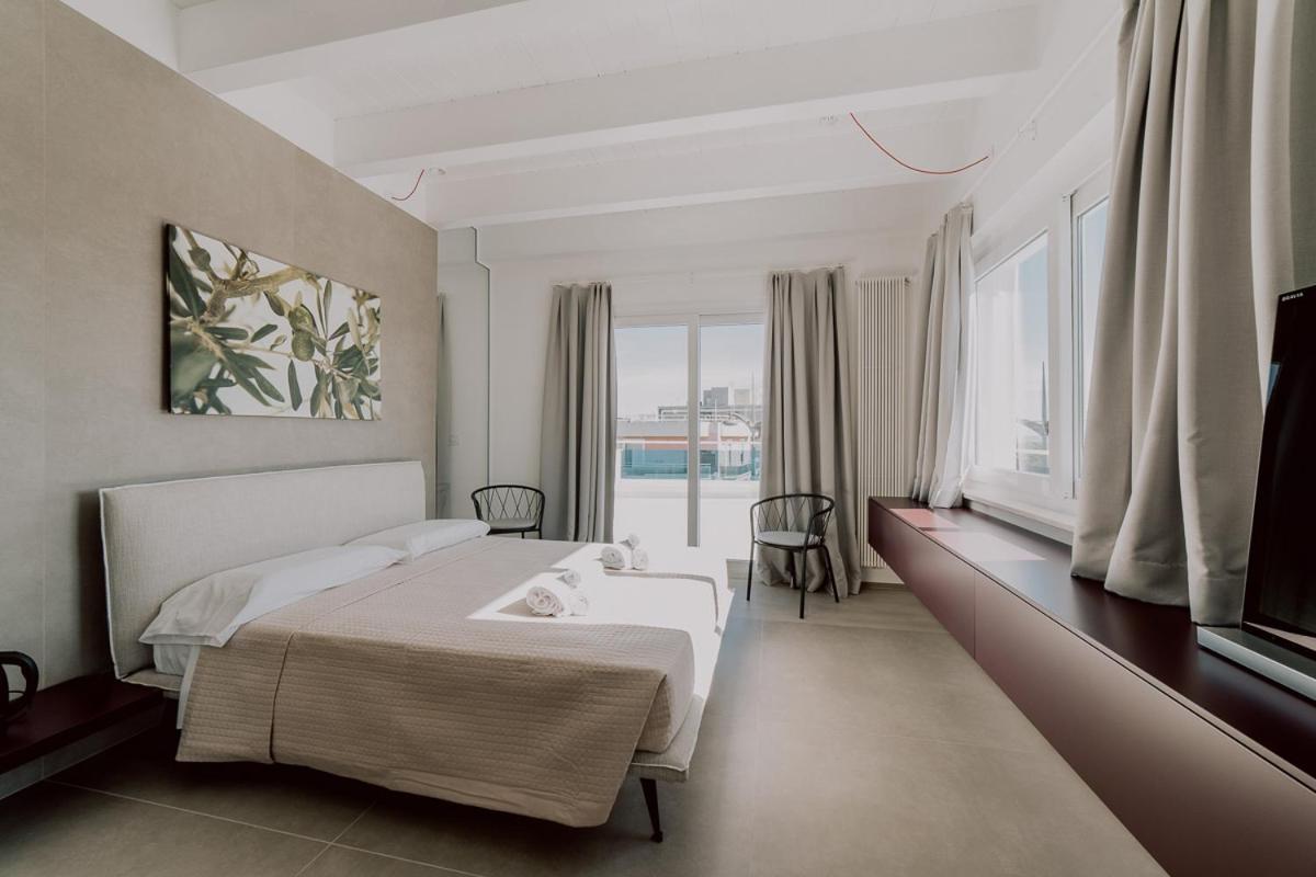 Suite Donna Edwige By Monholiday Monopoli Buitenkant foto